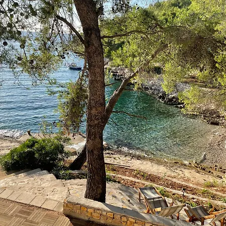 Terra Nostra Hvar