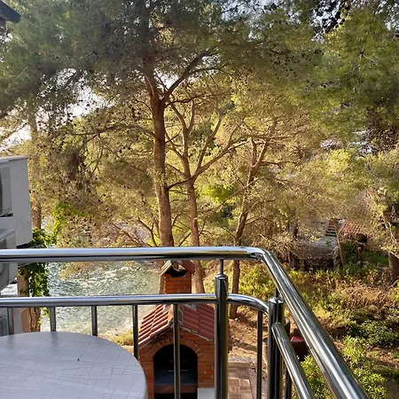 Terra Nostra Hvar Lägenhet *