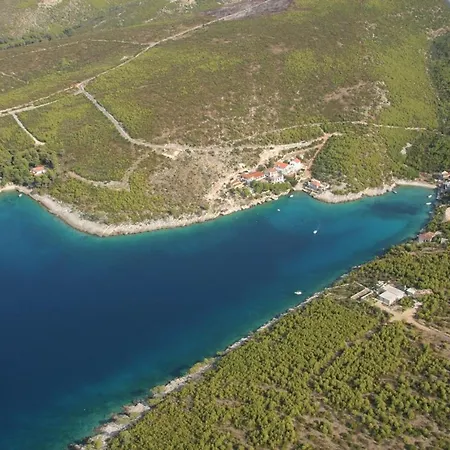 Terra Nostra Hvar